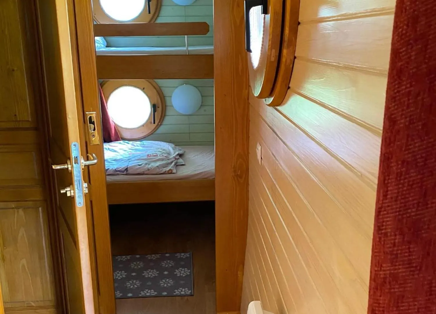 Bungalow Confortable A Saint-Pardoux Avec Piscine Partagee