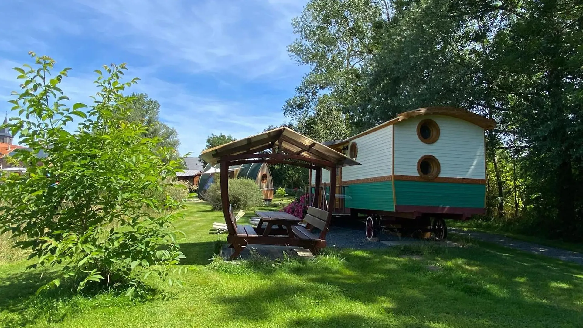 Holiday home Bungalow Confortable A Saint-Pardoux Avec Piscine Partagee