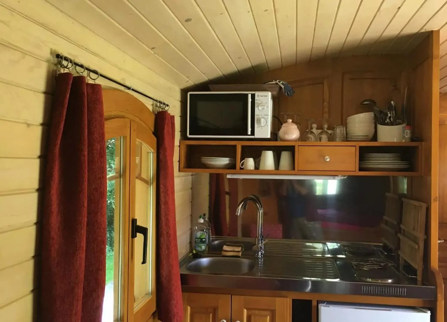 Hébergement de vacances Bungalow de 2 chambres avec piscine partagee jardin et wifi a Saint Pardoux